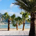 Welcome In The Cozy Blue Nest Pedestrian * Μεντόν