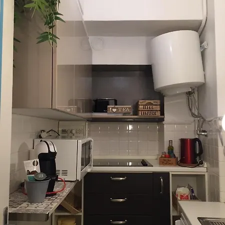 Welcome In The Cozy Blue Nest Pedestrian Menton