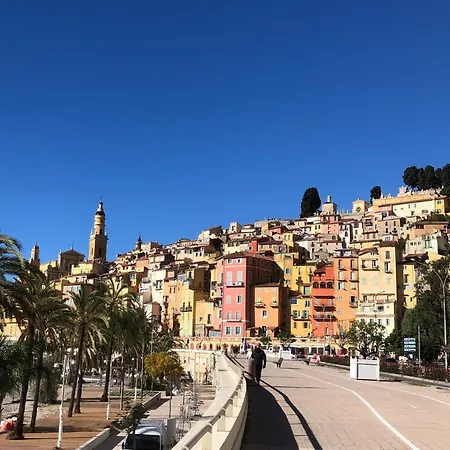 Welcome In The Cozy Blue Nest Pedestrian Menton