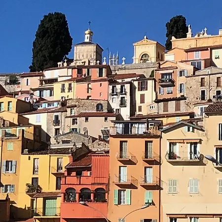 Welcome In The Cozy Blue Nest Pedestrian * Μεντόν