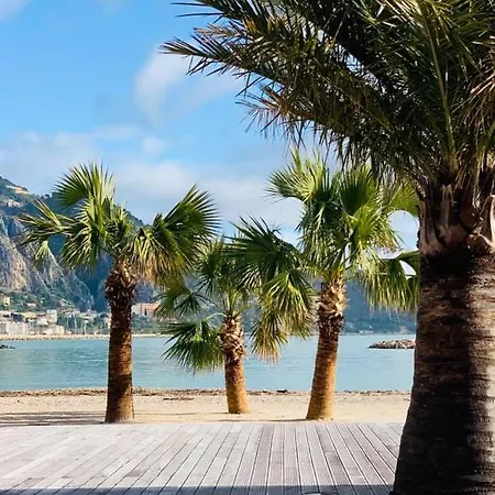 Welcome In The Cozy Blue Nest Pedestrian * Μεντόν