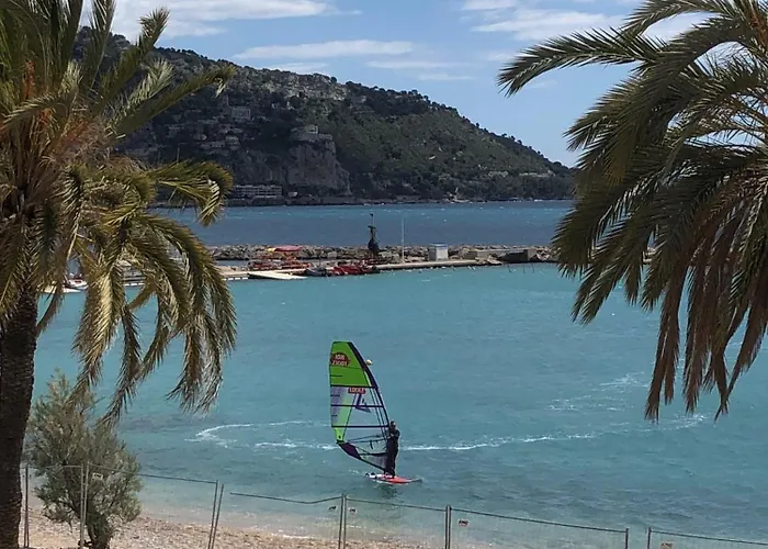 Welcome In The Cozy Blue Nest Pedestrian Μεντόν