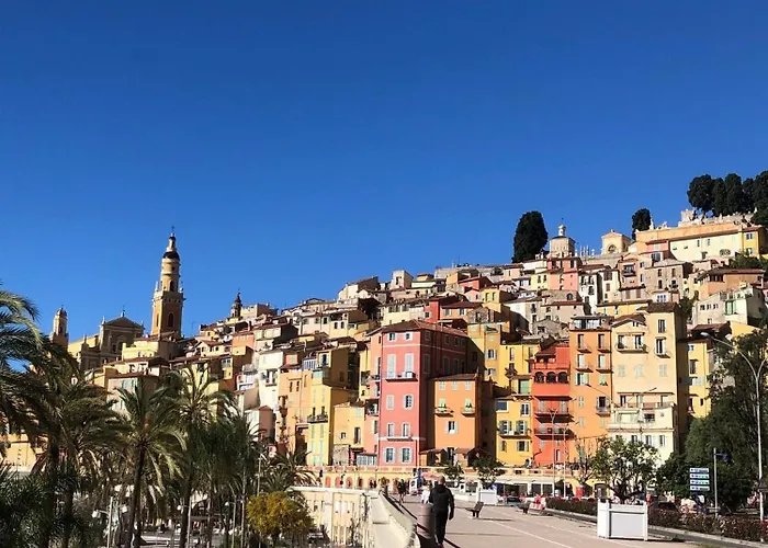 Welcome In The Cozy Blue Nest Pedestrian Menton