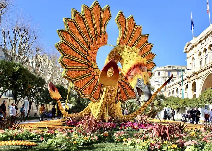 Welcome In The Cozy Blue Nest Pedestrian Menton